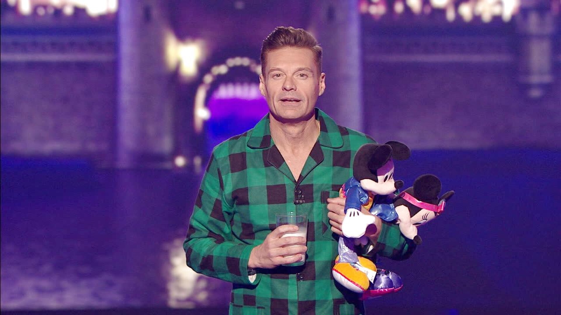 American Idol S23E18 Disney Night #2