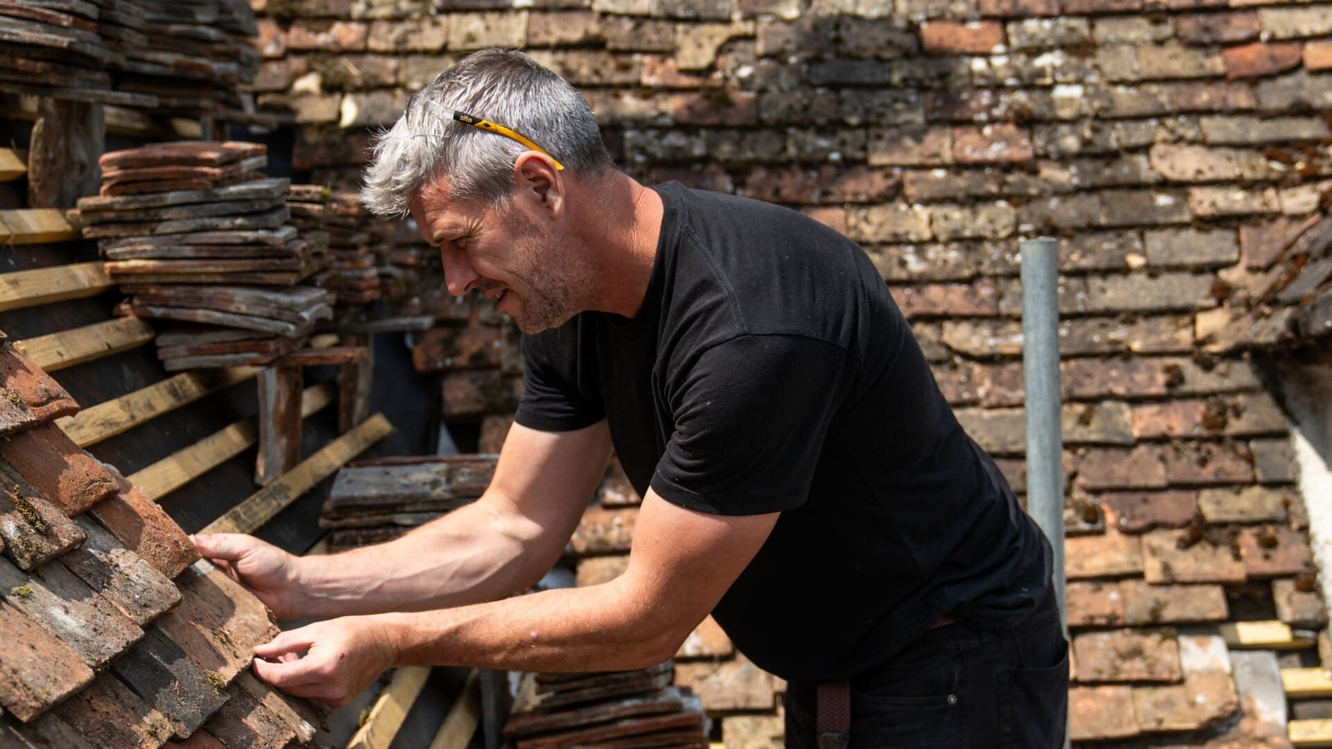 Ant Anstead: Born Mechanic S2E6 BMW E30: The Reluctant Revival