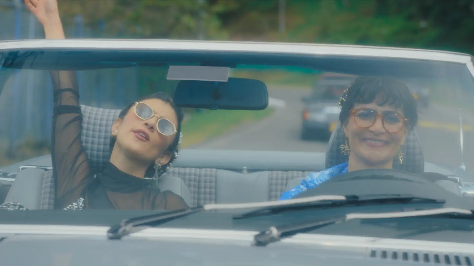 Betty la Fea: The Story Continues S2E10 Betty Es Colombia