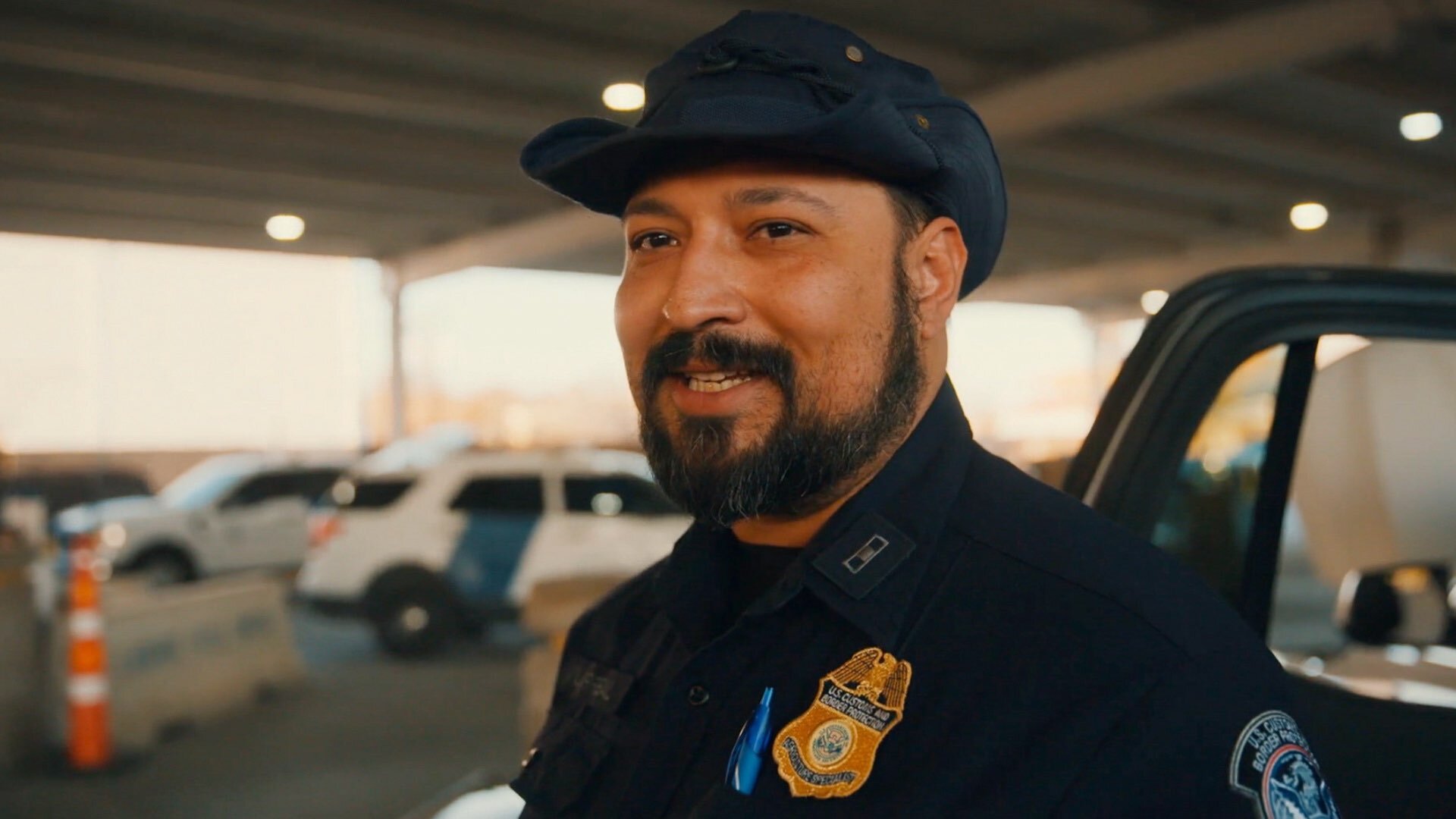 Contraband: Seized at the Border S9E6 All the Mayor's Men