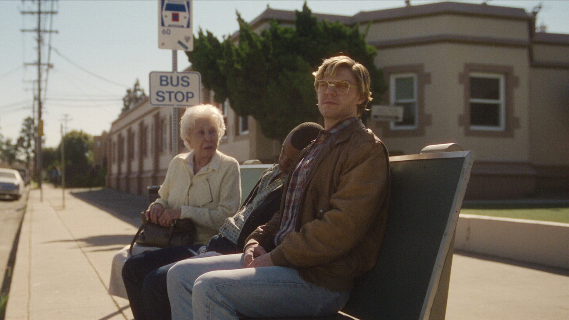 Dahmer - Monster: The Jeffrey Dahmer Story S1E5 Blood On Their Hands