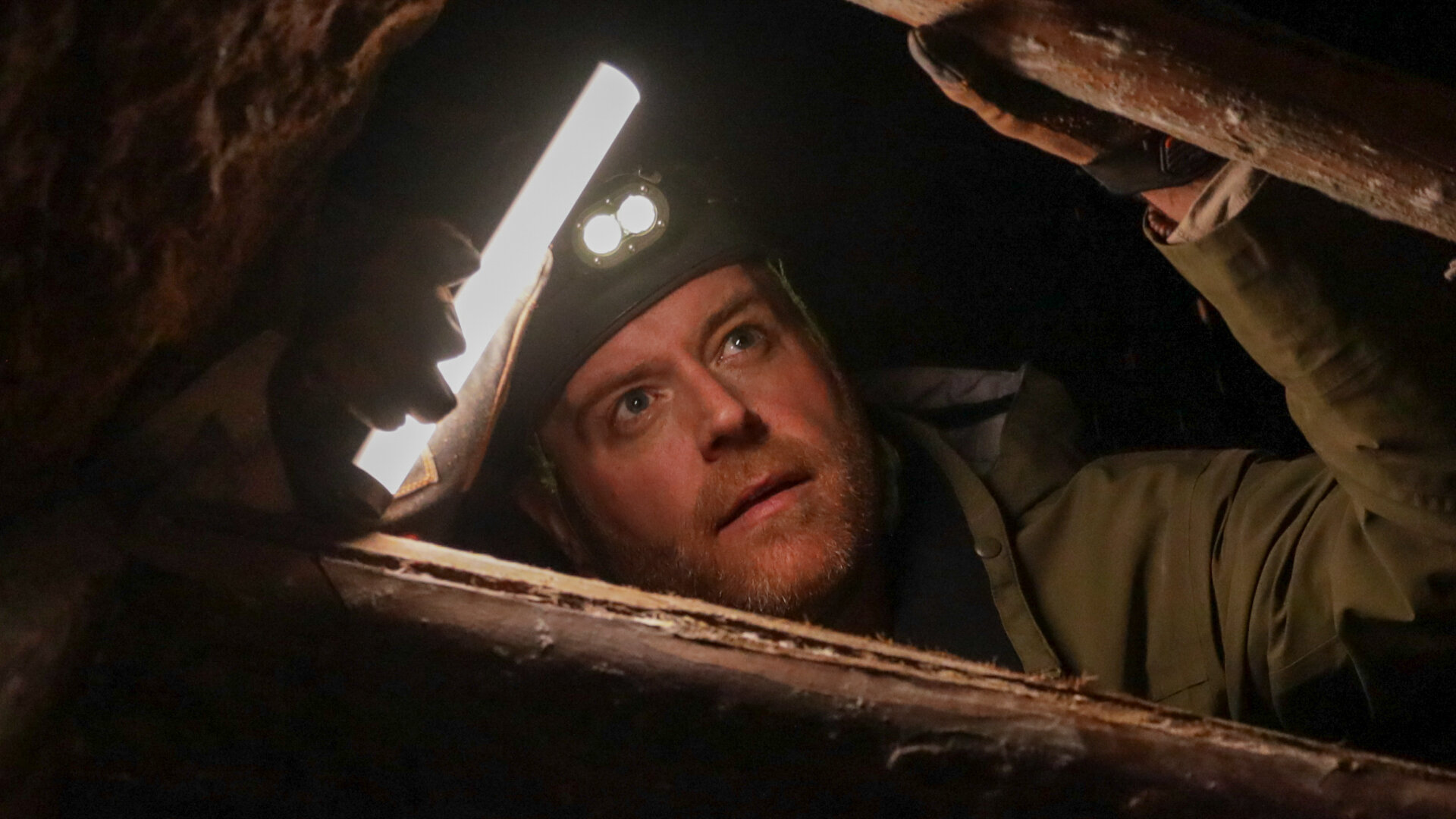 Expedition Unknown S17E6 Inca Treasure Tunnels