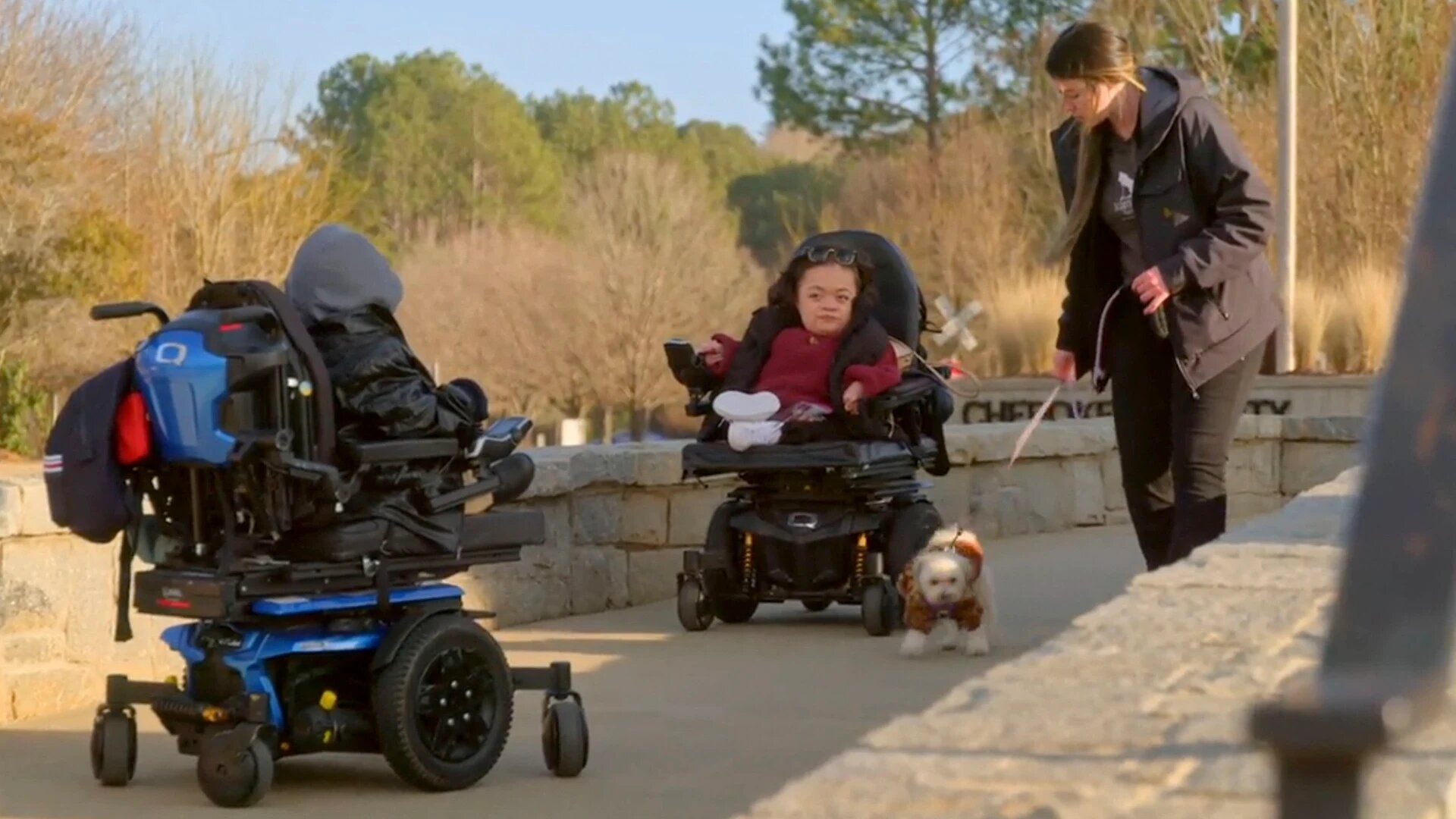 Jay & Pamela S2E6 I'm Rolling On Eggshells