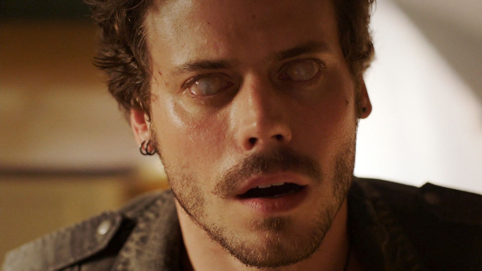Midnight, Texas S1E2 Bad Moon Rising