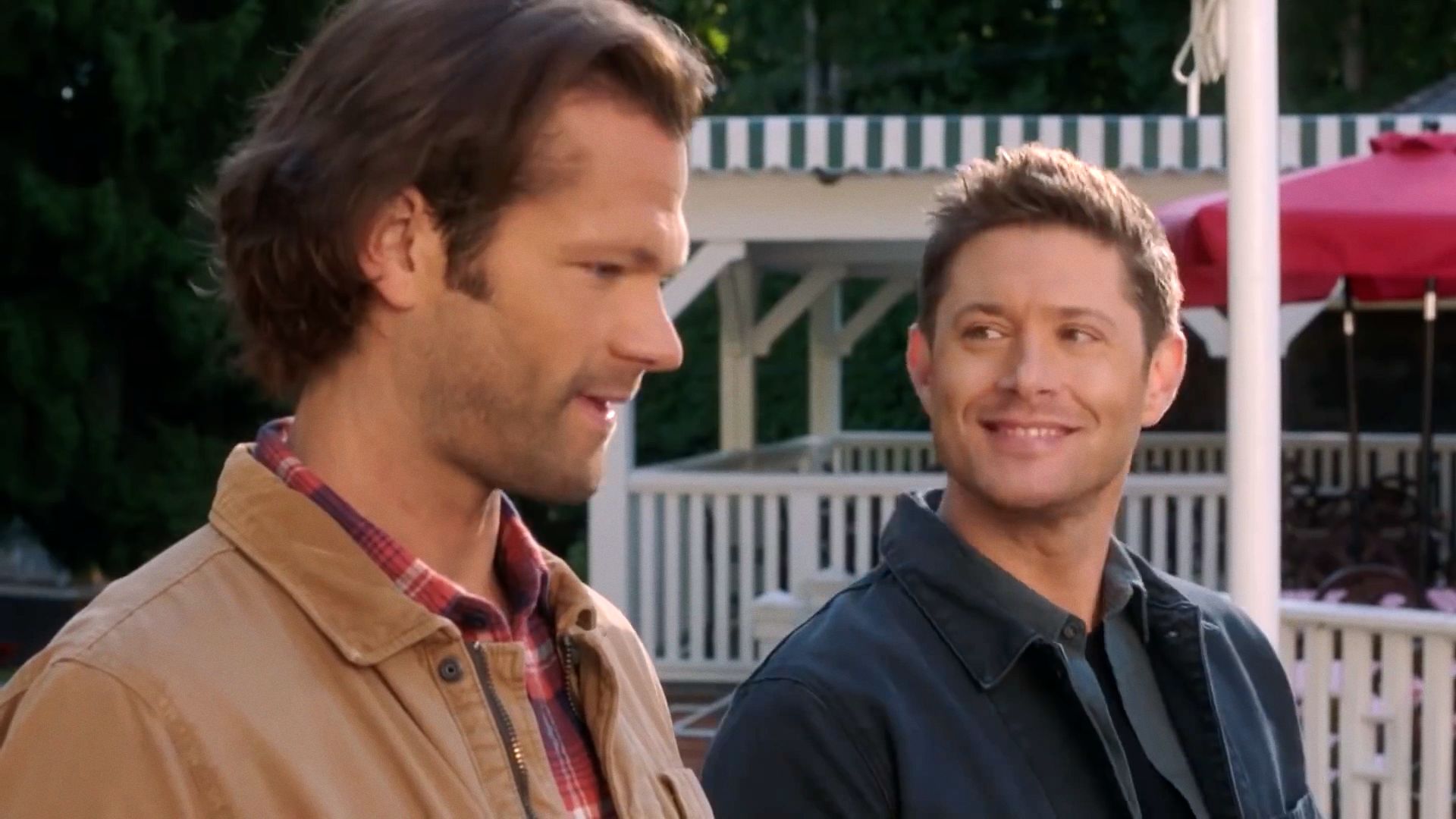 Supernatural S15E20 Carry On