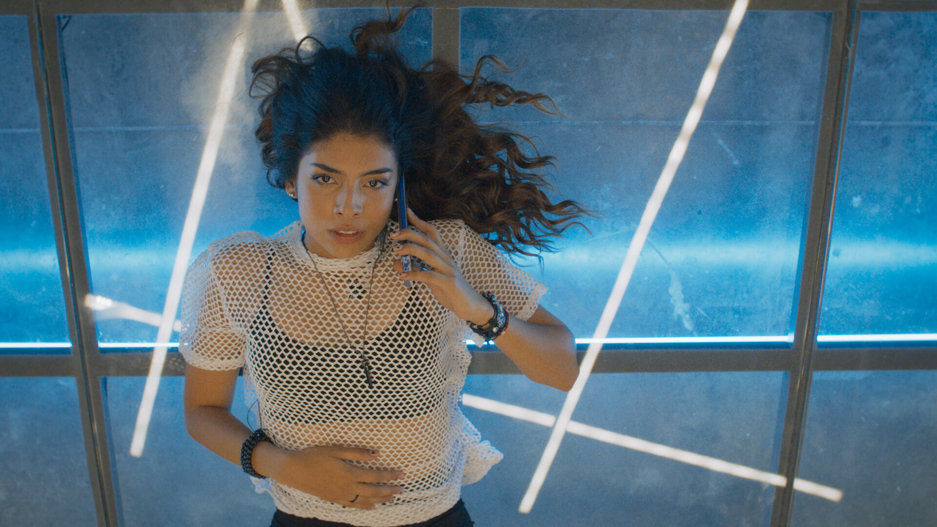 The Queen of Flow S3E21 Sky besa a Charly y le confiesa que está enamorada de él