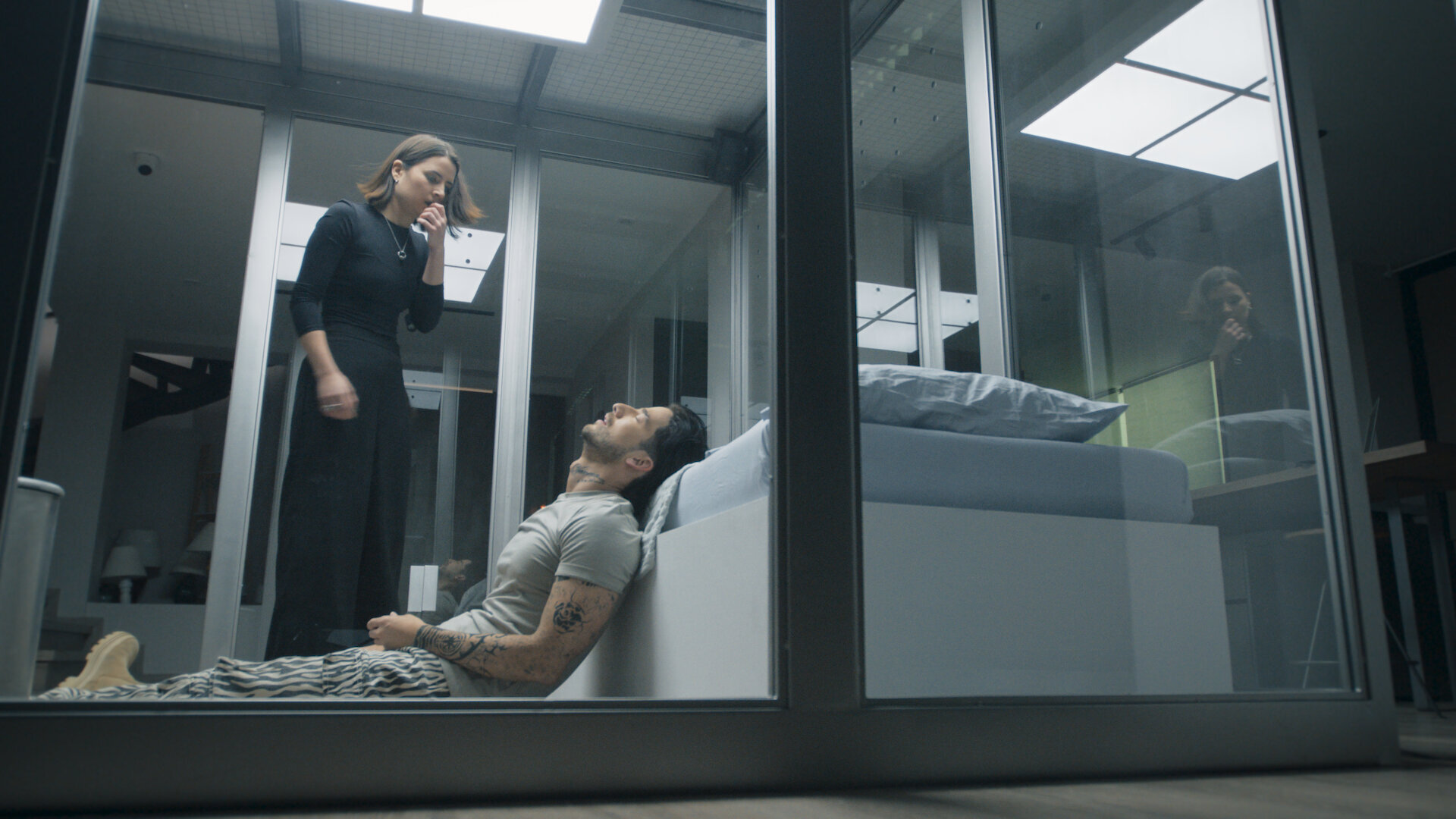 The Queen of Flow S3E60 Genoveva secuestra a Charly y se lleva susto por posible sobredosis