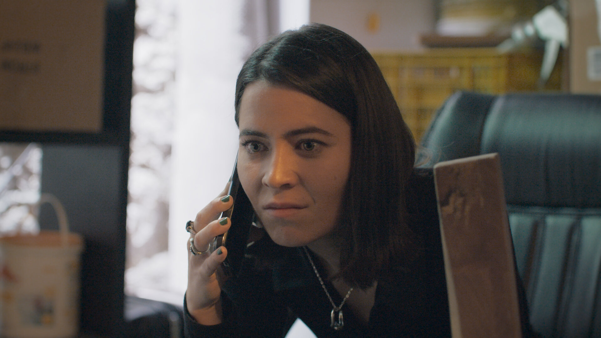The Queen of Flow S3E63 Sky descubre pista en la carta de Charly y lo rescata
