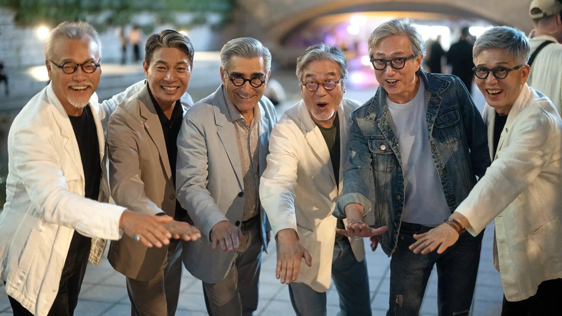 The Reluctant Traveler S3E5 Trendsetting in South Korea