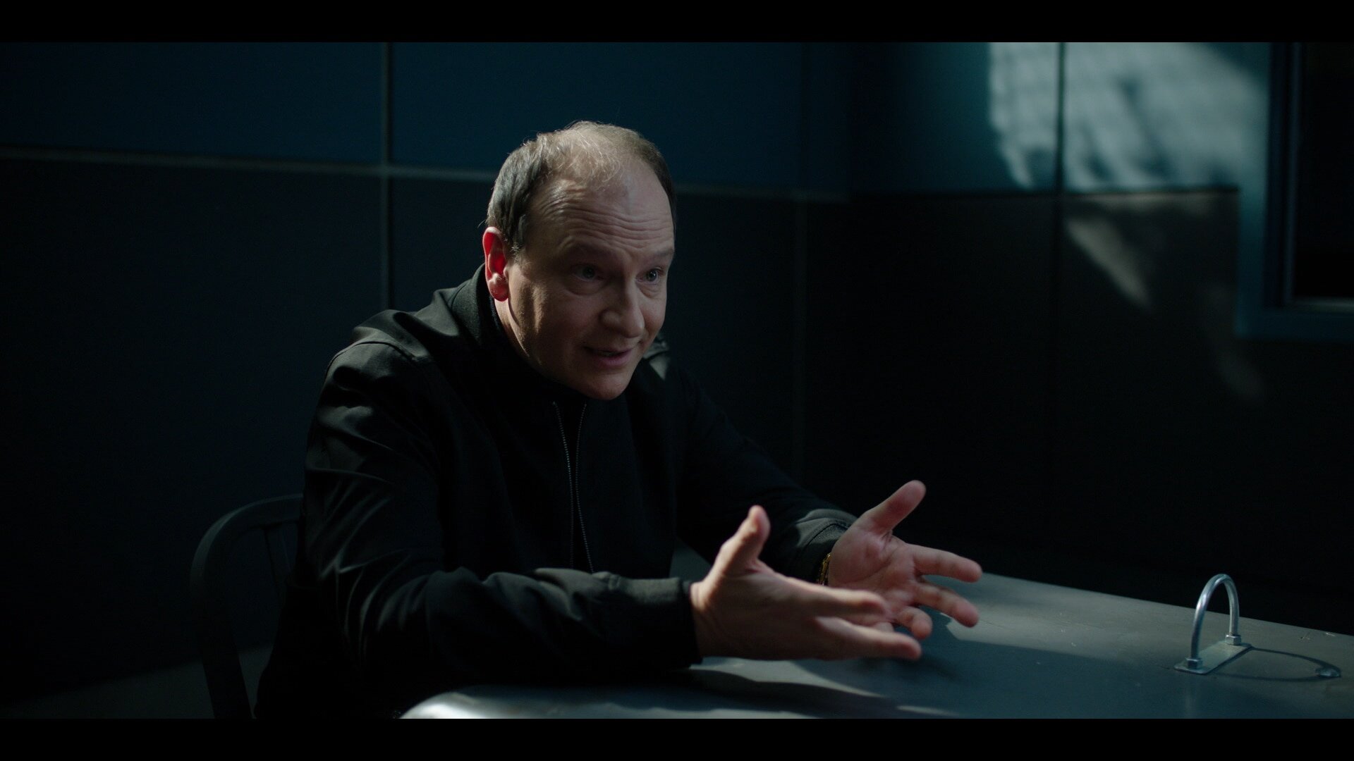 Wild Cards S3E10 Now You Steal Me...